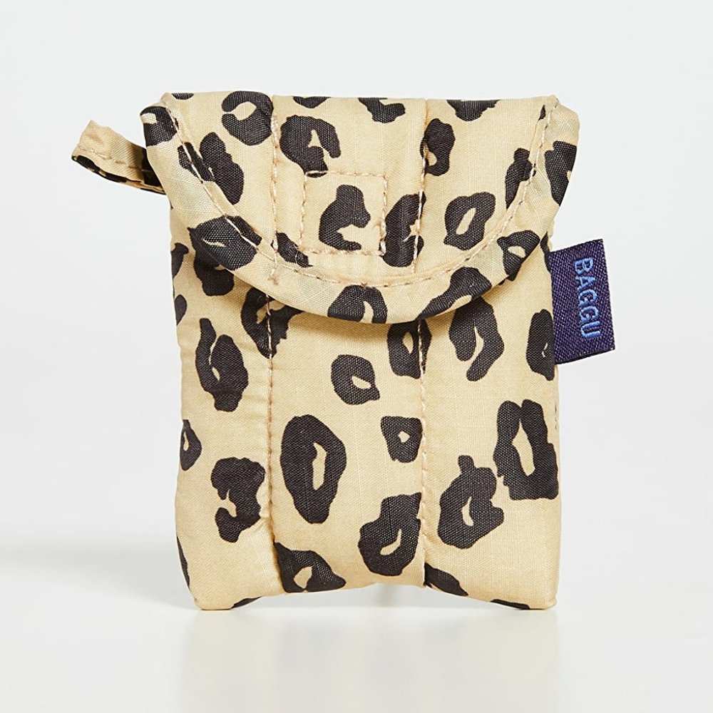 NWT BAGGU Puffy Earbuds Case - Honey Leopard - Picture 7 of 8